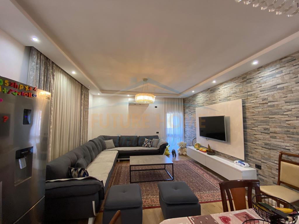 Rent, Apartment 2+1+2+Parking Space, Selitë, Tirana.