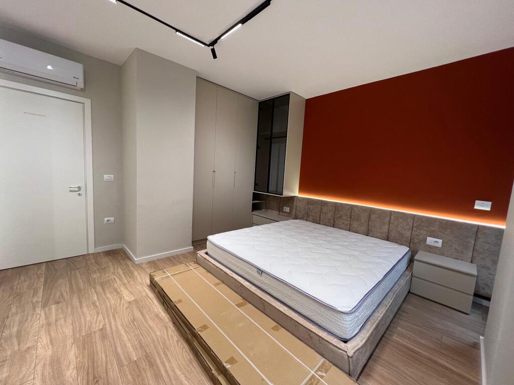 APARTAMENT 1+1 ME QIRA - KOPSHTI ZOOLOGJIK
