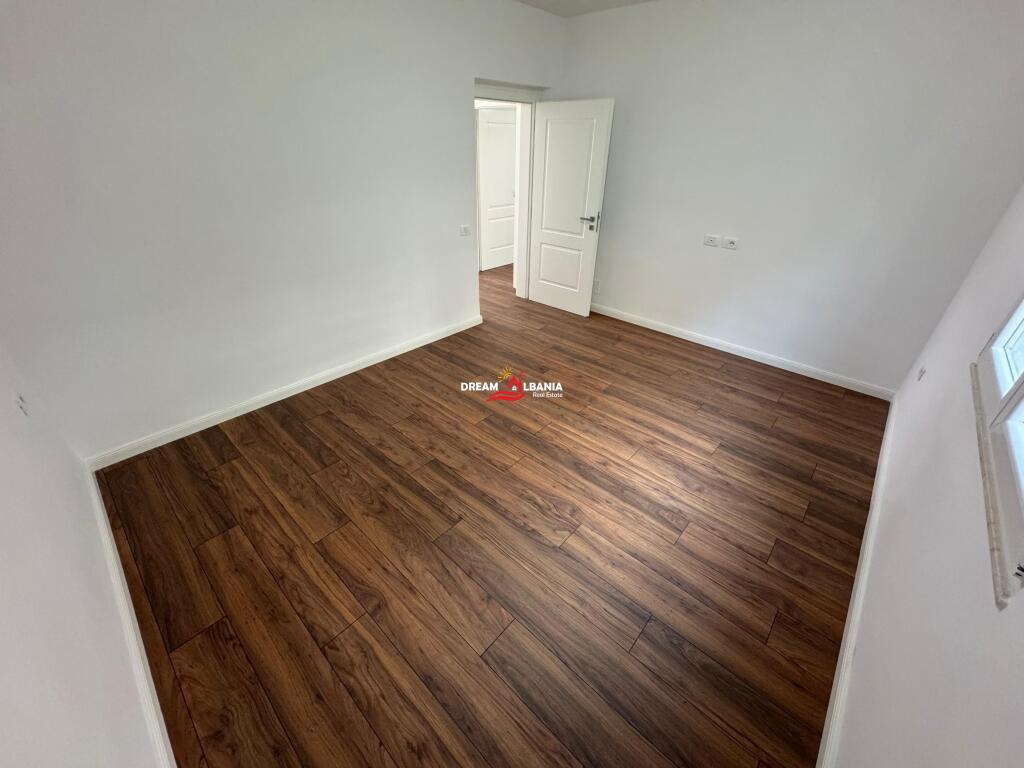 Appartamento 2+1 in Vendita Via Kavaja, vicino a Globe a Tirana (ID 41295742)