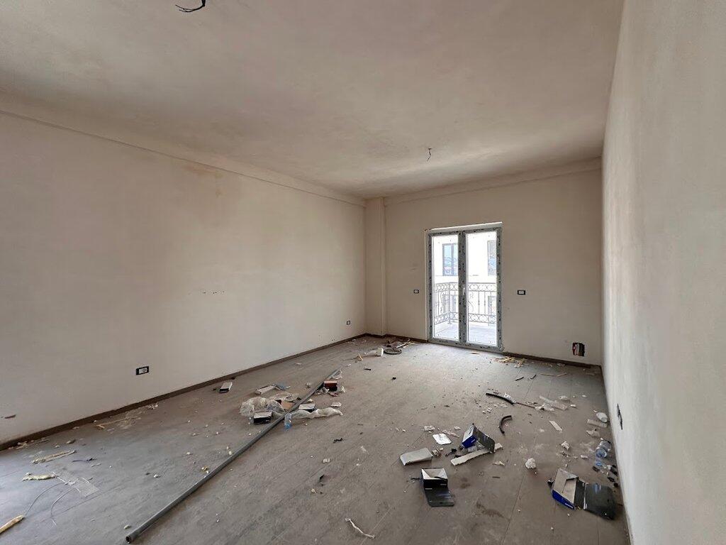 PER SHITJE APARTAMENT 2+1+2 TEK REZIDENCA "PORTA E RE" SAUK ! 236,000 €