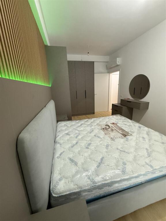 JEPET ME QIRA 1+1 ALI DEMI 550 EURO