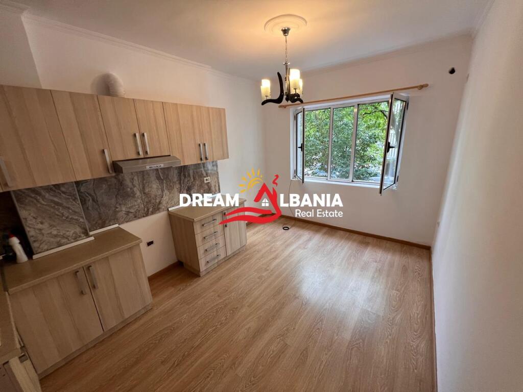 2+1 apartment for rent (also suitable for office) in Myslym Shyr, near the First Instance Court in Tirana(ID 4229472)