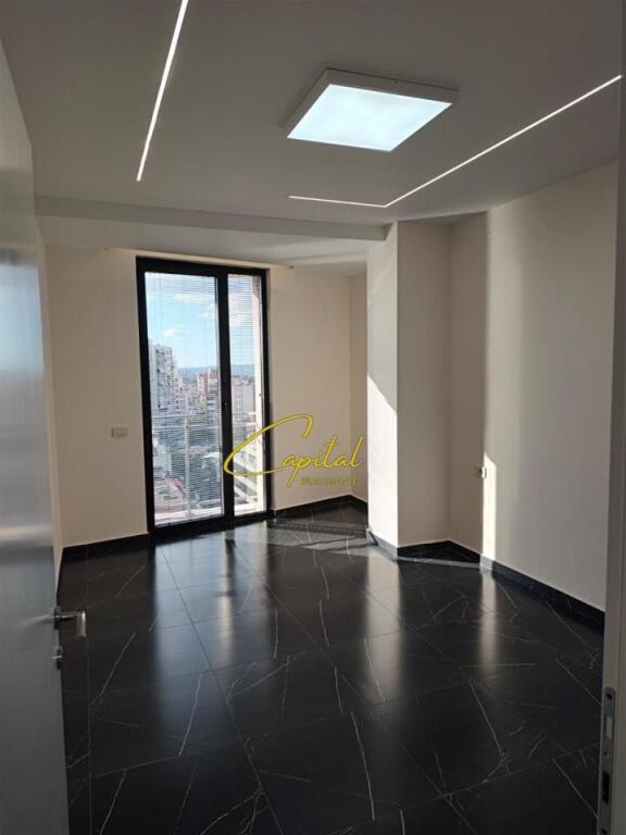 BUSINESS PREMISES FOR RENT 75 M2 MINE PEZA STREET 550 EURO