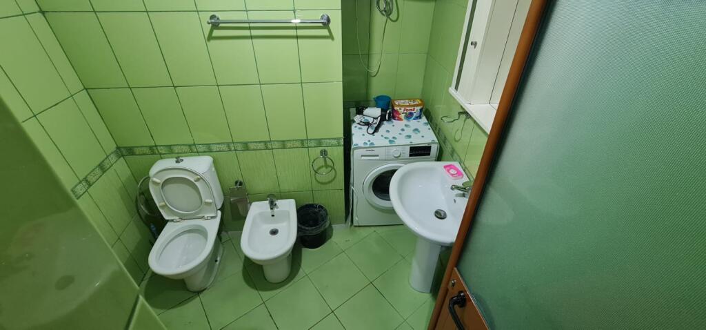 🏠 APARTAMENT 2+1+2 ME QIRA – LAPRAKË