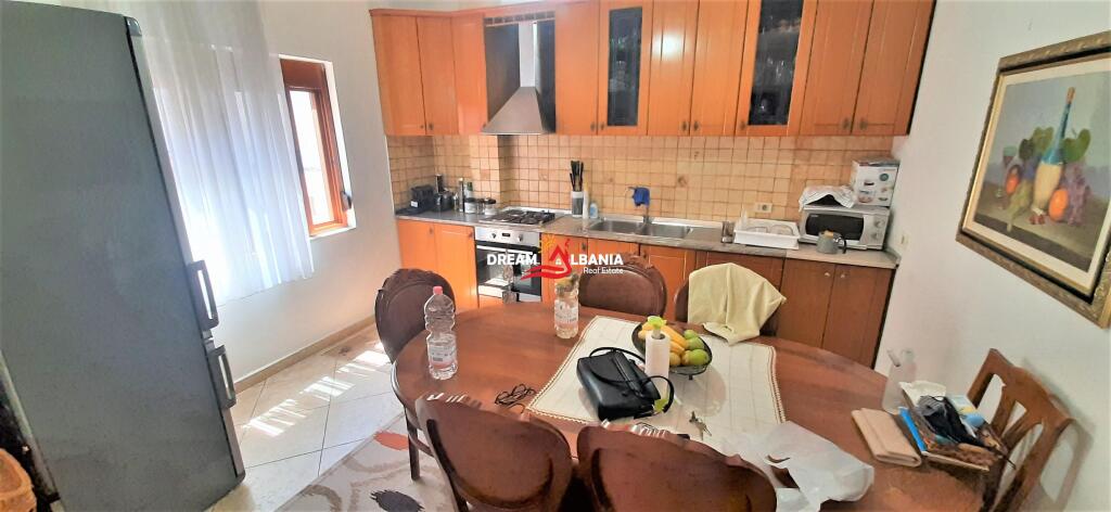 Apartament 3+1 me qera ne zonen e 21 Dhjetorit prane Policise Bashkiake ne Tirane (ID 4231272)