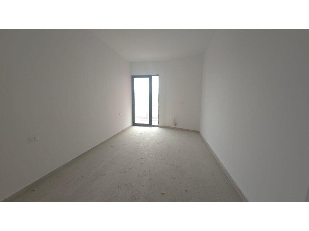 PER SHITJE APARTAMENT 2+1+2 TEK ARLIS FARMACIA 10 ! 228,600 €