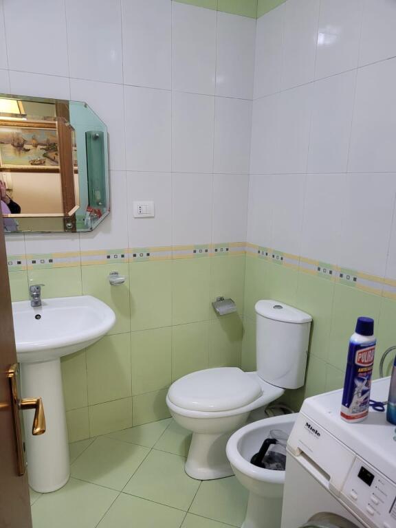Apartament 2+1 me qira tek Zogu i Zi!