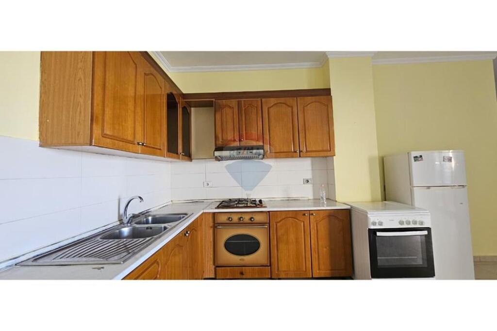 Apartment 2+1 for rent opposite Eleonora !