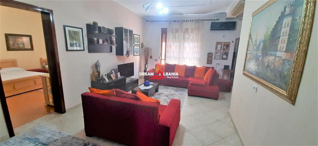 Apartament 3+1 me qera ne zonen e 21 Dhjetorit prane Policise Bashkiake ne Tirane (ID 4231272)