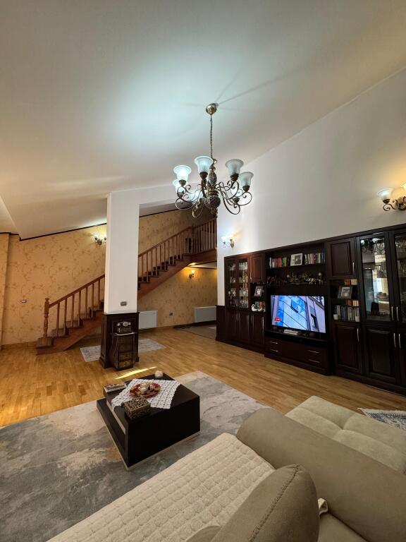 Affittasi duplex + veranda + garage, Lago Secco