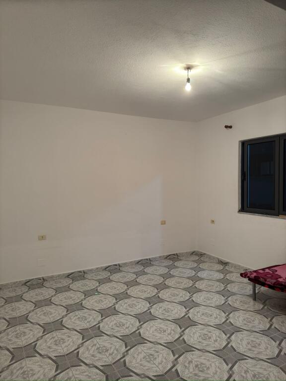Apartament 1+1 me qera 5 maj 350 euro