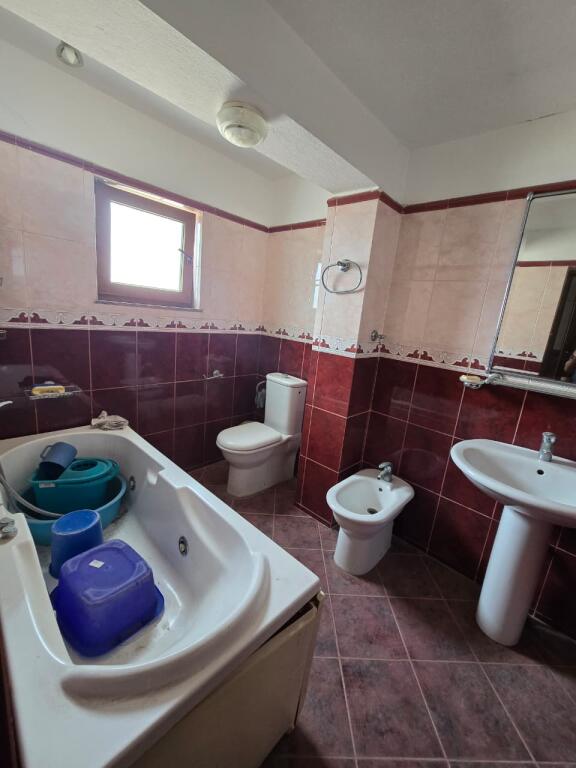 SHITET PENTHOUSE PAMJE DETI 3+1+2 + VERAND