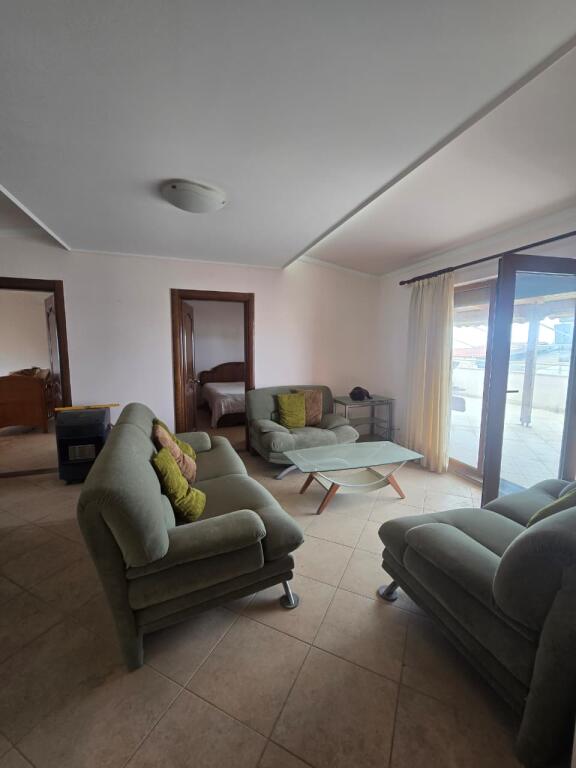 SHITET PENTHOUSE PAMJE DETI 3+1+2 + VERAND
