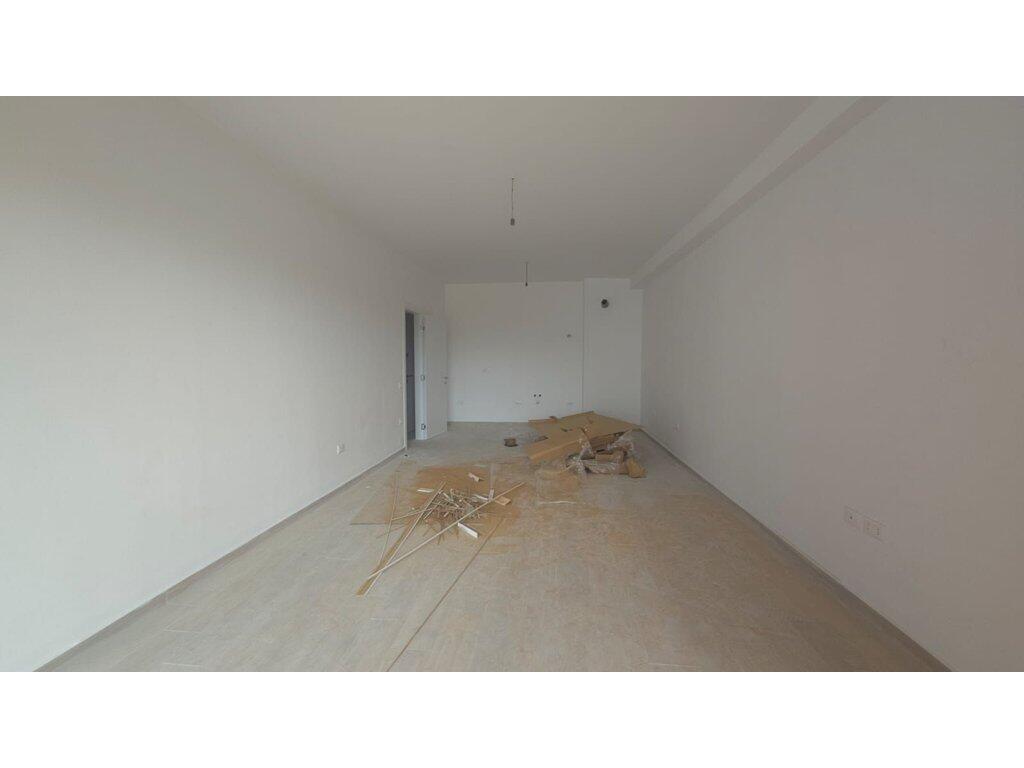 PER SHITJE APARTAMENT 2+1+2 TEK ARLIS FARMACIA 10 ! 228,600 €