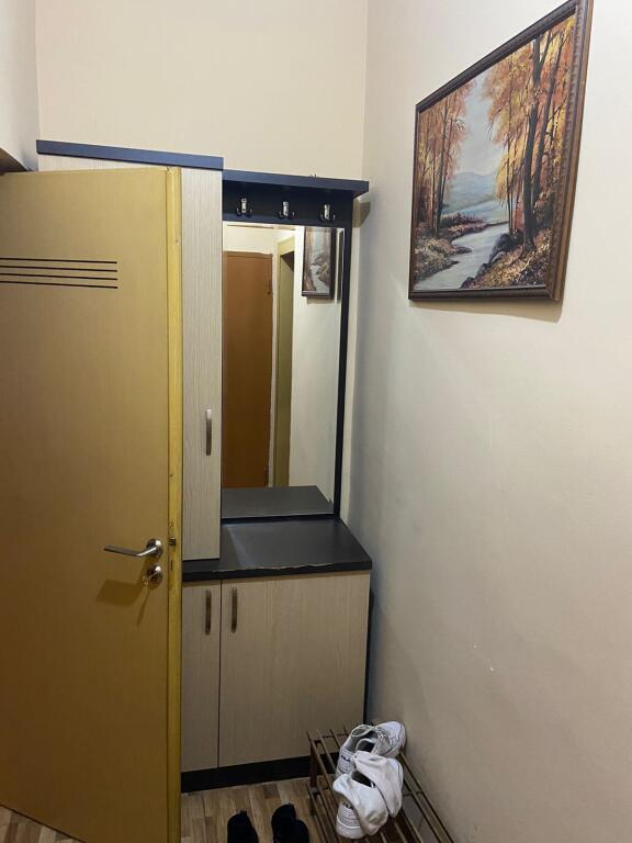 Apartament 1+1 me qira ne Bllok!
