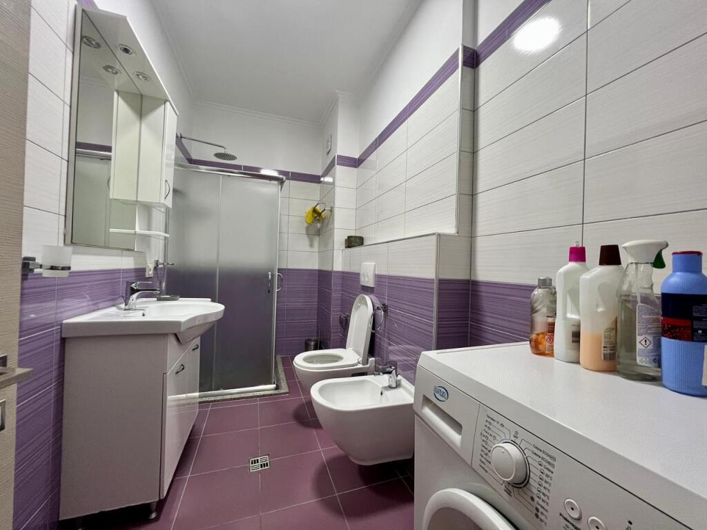 Affittasi appartamento 1+1, “Pazari i Ri”, Tirana