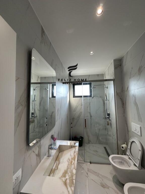 APARTAMENT ME QERA 3+1+PARKING ASTIR 1000EURO