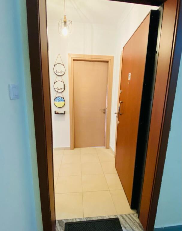 Shitet apartament 1+1 me pamje nga deti. Durrës, zona Plepa