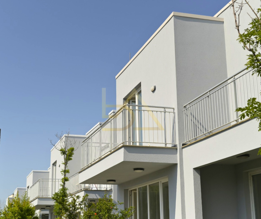 Shitet Apartament – Talea Coast, Tale