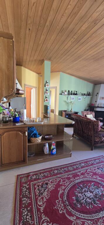 APPARTAMENTO 3+1 IN AFFITTO– Golem, vicino all'Hotel Marika!