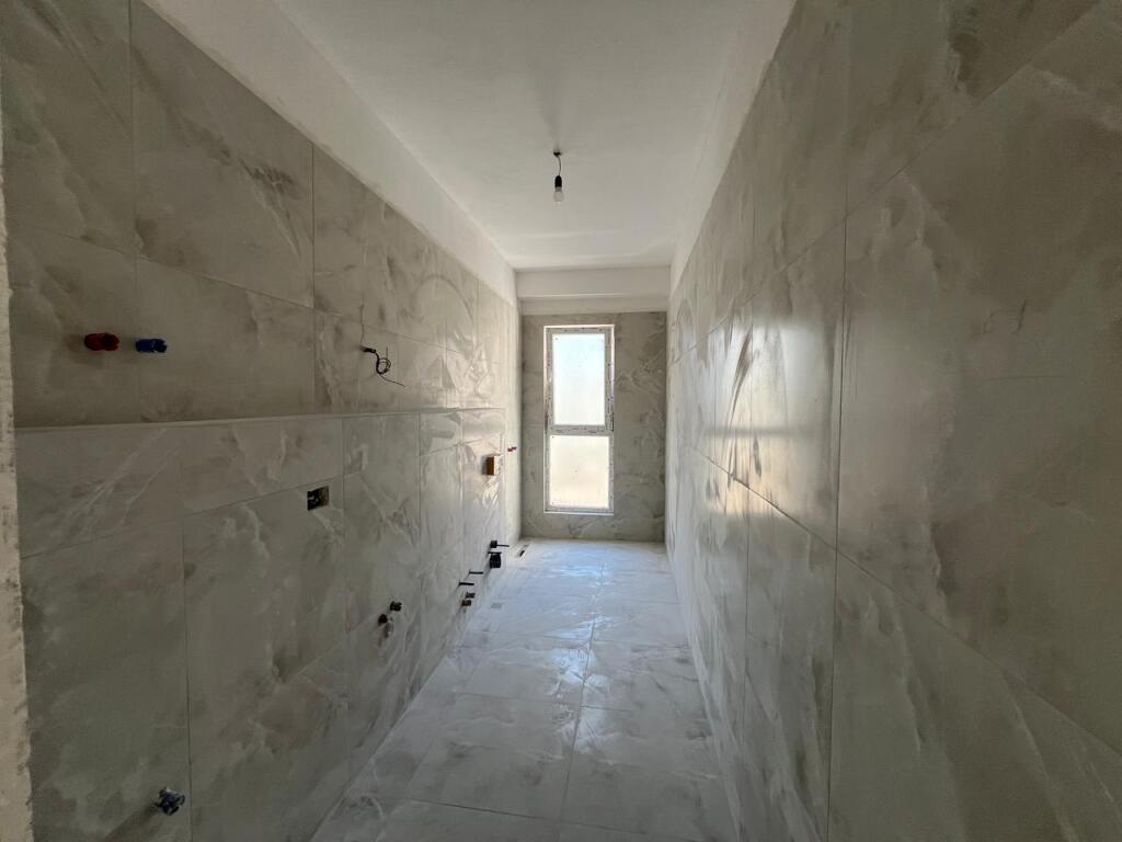 Shitet, Apartament 1+1 “Laprakë”,Tiranë.