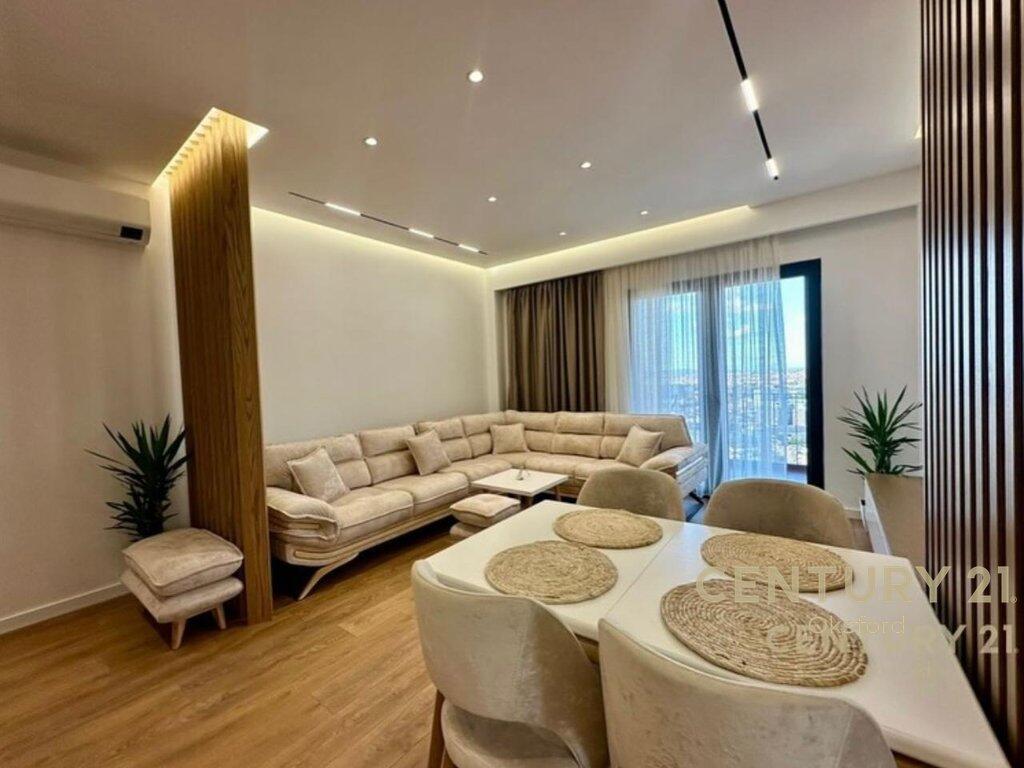 Japim me qira apartament modern 2+1+2 +post parkimi tek Garden Building!
