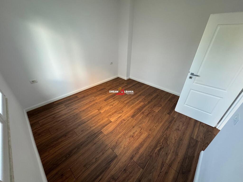 Appartamento 2+1 in Vendita Via Kavaja, vicino a Globe a Tirana (ID 41295742)