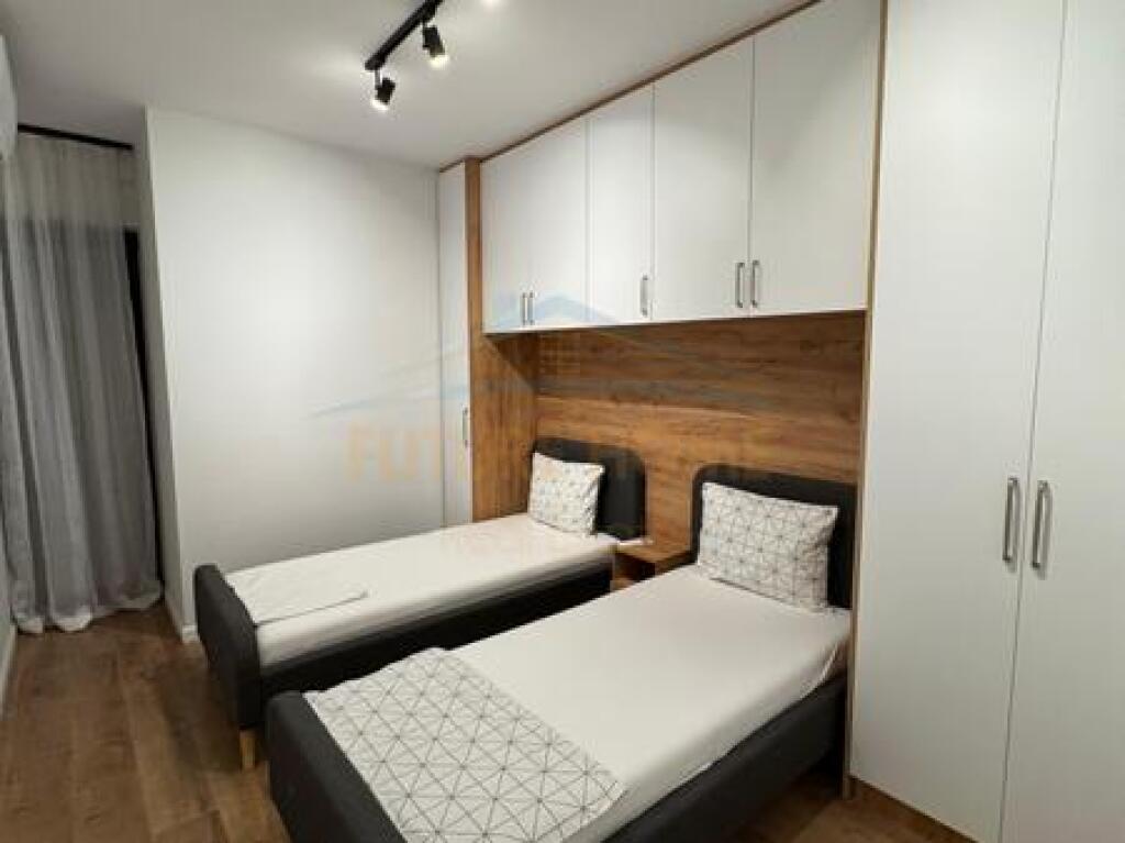 Shitet, Apartament 2+1, Kompleksi "Arlis", Farmacia 10