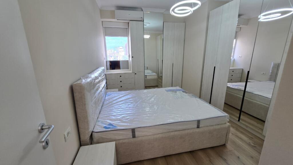 SUPER APARTAMENT 1+1 ME QIRA, TE USLUGA ‼️