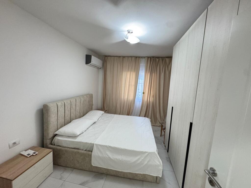 Apartament 2+1 me qira Fusha e Aviacionit