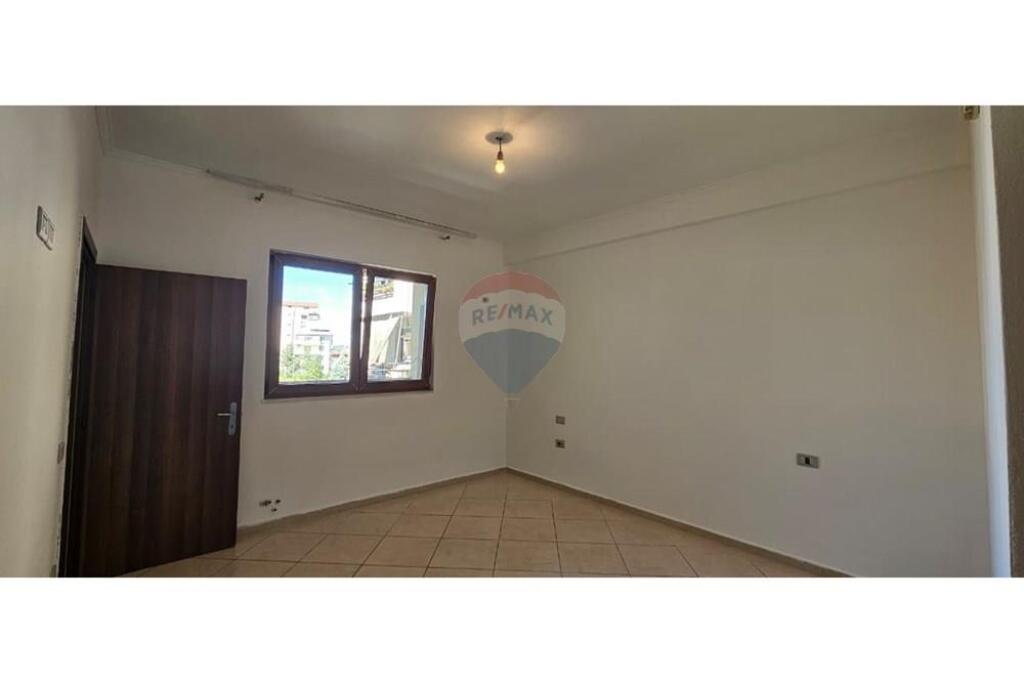 Apartment 2+1 for rent opposite Eleonora !