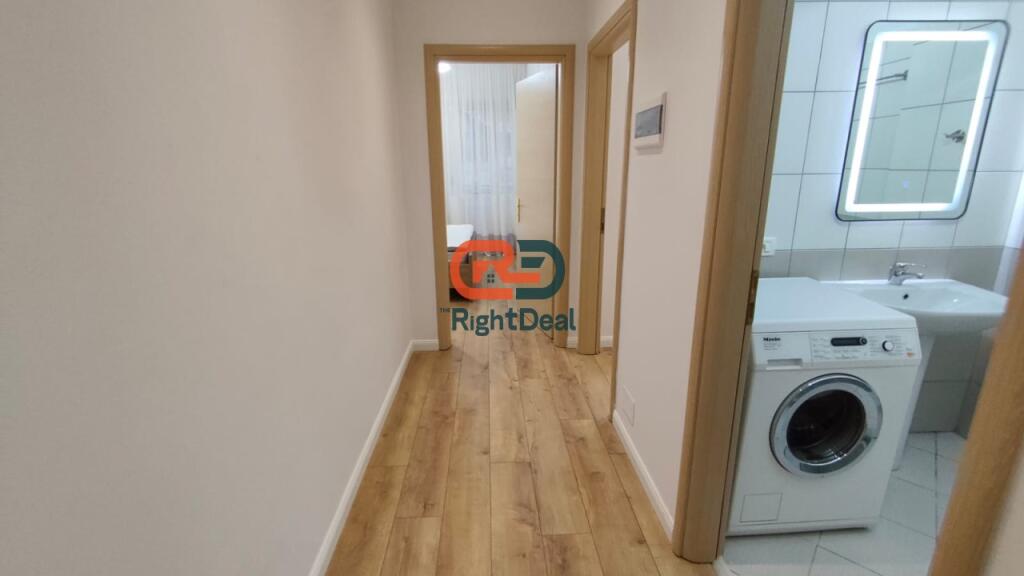 Tek Kodra E Diellit ,Shitet Apartament 1+1 Me Planimetri Perfekte!!