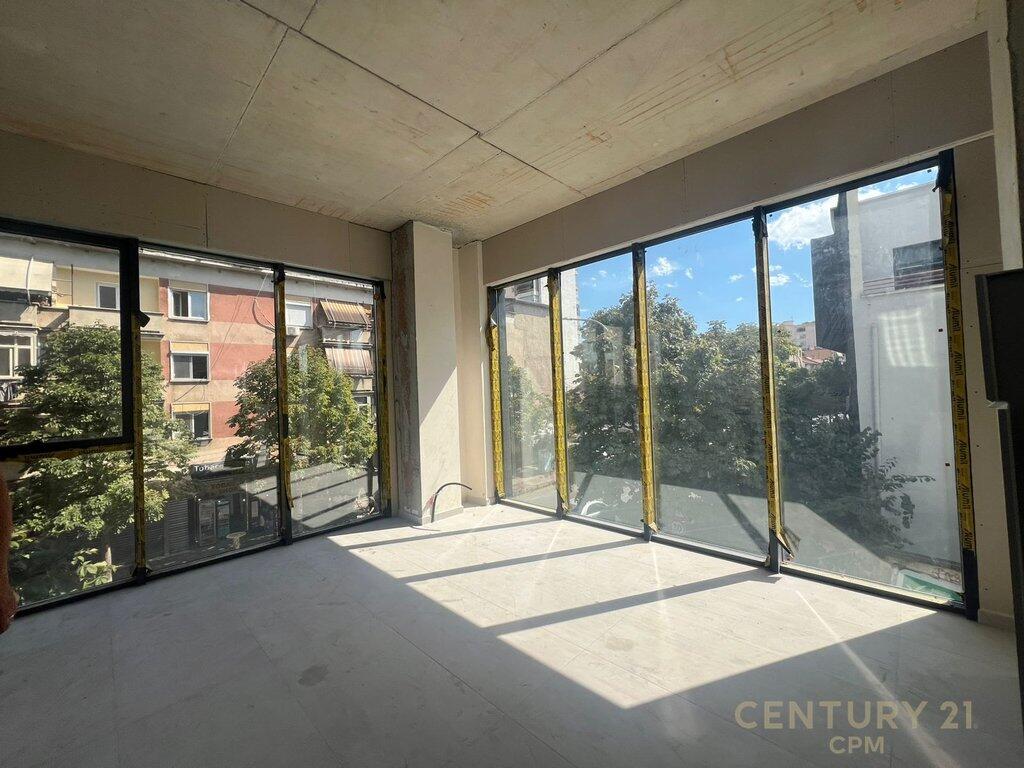 Modern Office Space for Rent in New Building
