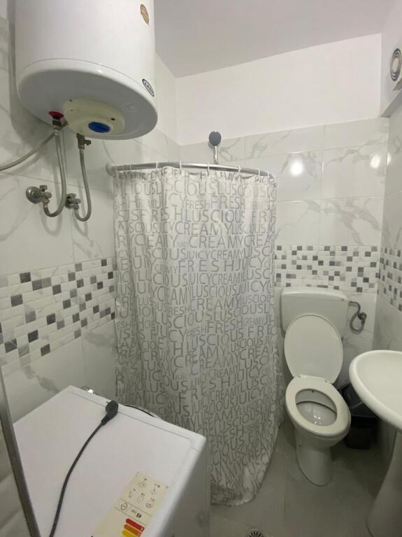 AFFITTASI APPARTAMENTO 1+1 IN SPIAGGIA, VICINO ALL'HOTEL ANTALYA
