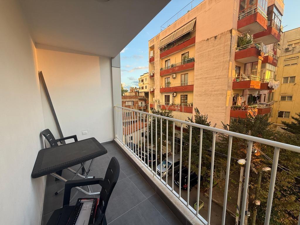 APARTAMENT ME QIRA 1+1+ BALLKON NE XHAMLLIK