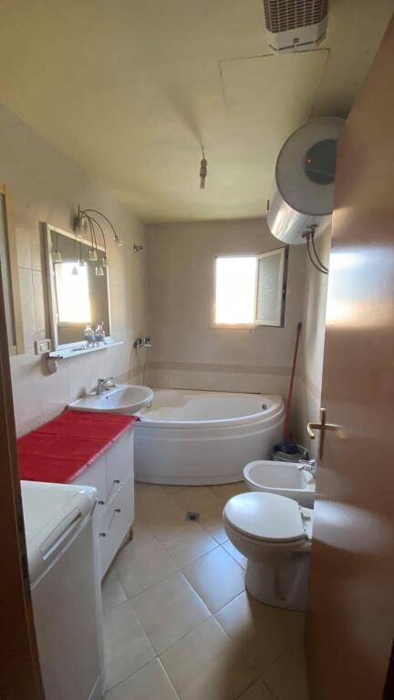Jepet me Qera Apartament 1+1+Bllk te Rr. E Bogdaneve