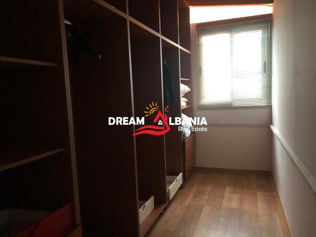 Apartment 2+1 in one of the most prestigious complexes at the Dry Lake in Tirana(ID 41212028)