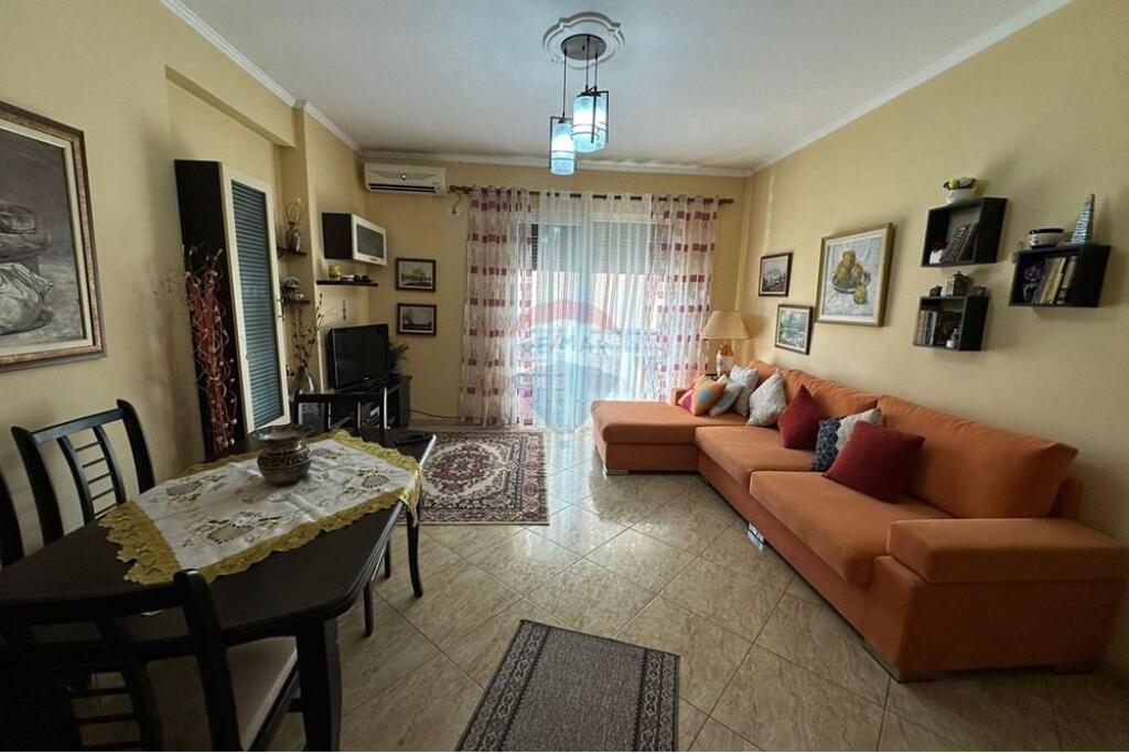 Apartment 1+1 for rent Javer Malo St. !