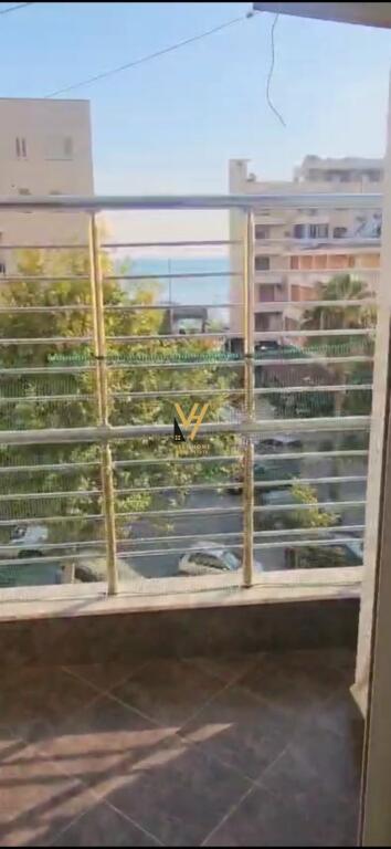 VENDESI APPARTAMENTO 2+1 A DURRES, RROTA E KUQE 200.000 EURO