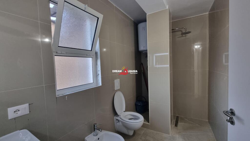 Apartament 2+1 ne shitje tek Komuna e Parisit prane Stadiumit Dinamo ne Tirane (ID 4129529)