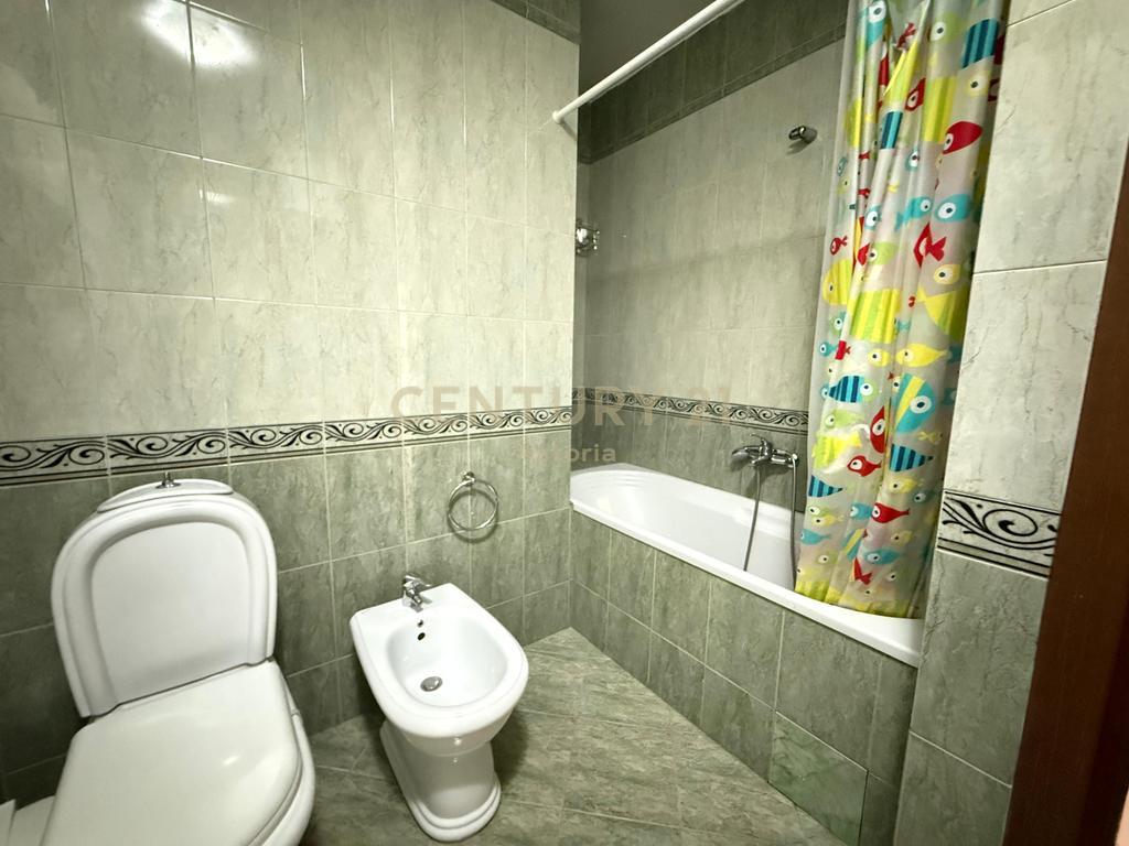 APARTAMENT 2+1+2 PER QIRA, AMBASADA GJERMANE 800 € /Muaj