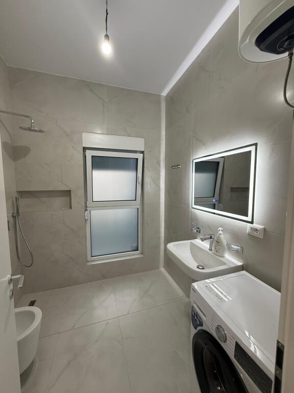 APARTAMENT ME QERA 1+1