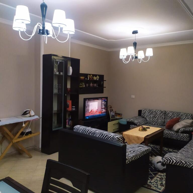 Apartament 2+1 me qira tek Zogu i Zi!
