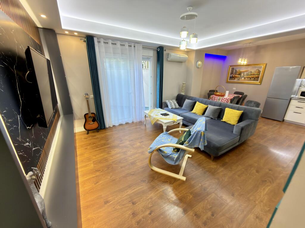 📣 SHITET Apartament 2+1 Me Verande 📍 Yzberisht, Tirane ✨