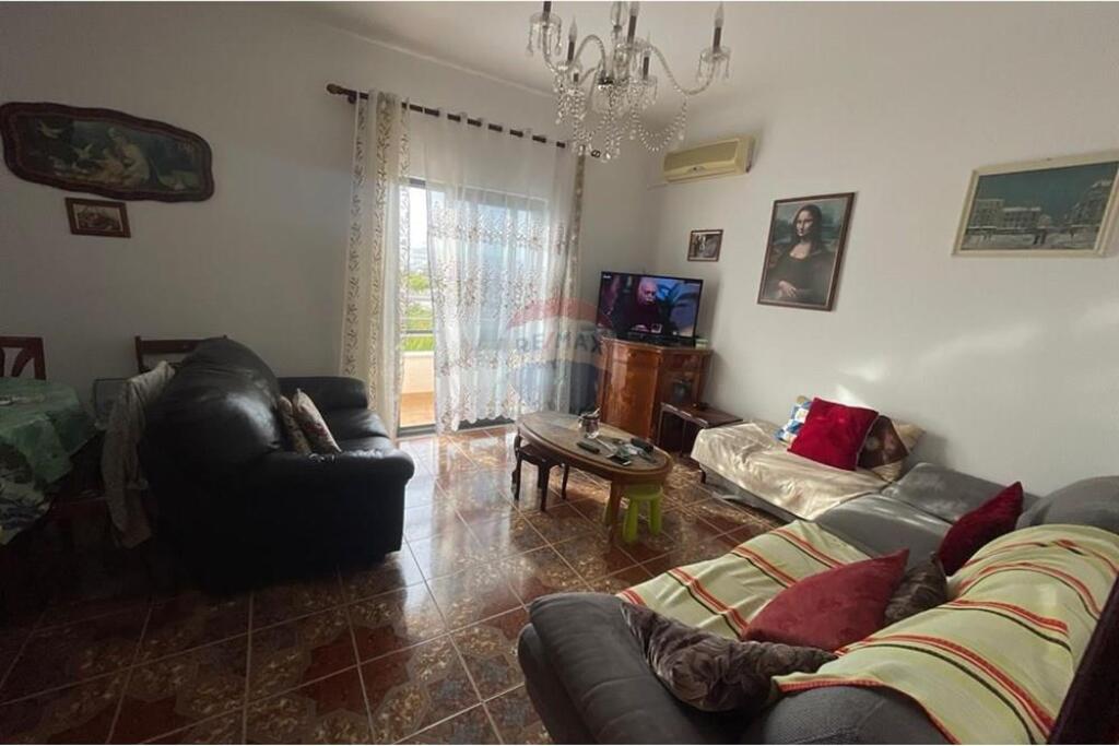 Villa for sale near Villa Pascucci !