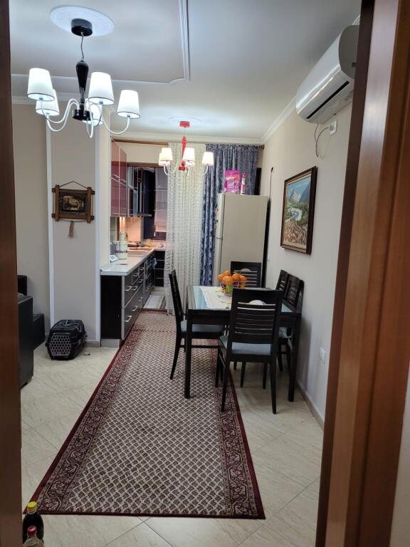 Apartament 2+1 me qira tek Zogu i Zi!