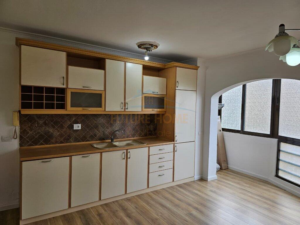 For sale, 2+1 Apartment, Aviation Field, Tirana.