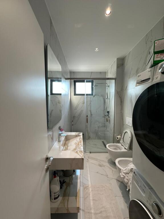 Appartamento 3+1+2+ Parcheggio in affitto ad Astir
