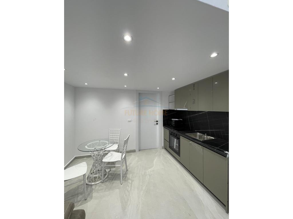 Qera, Apartament Loft, Fresku
