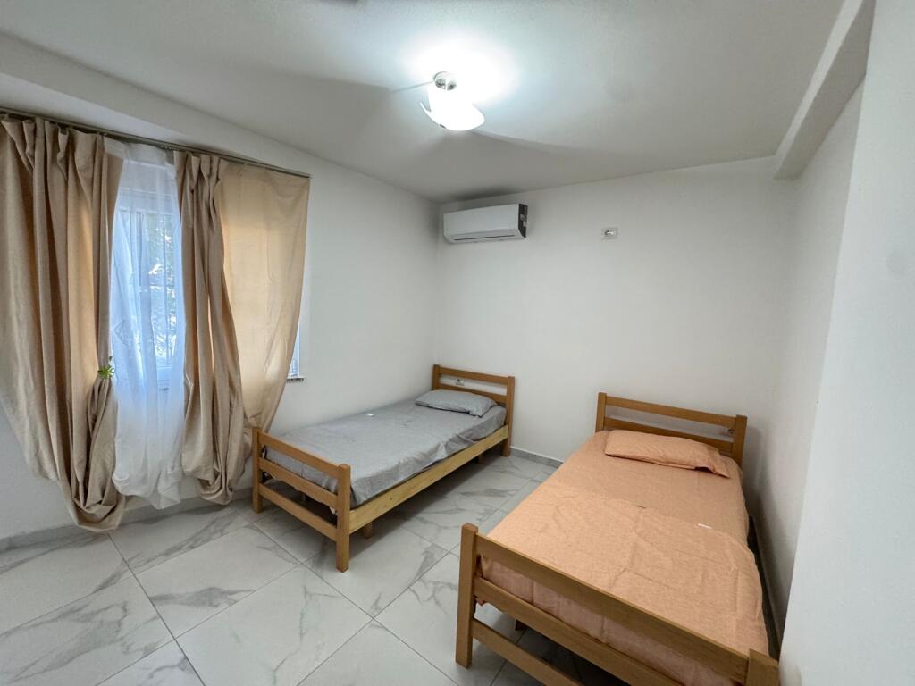 Apartament 2+1 me qira Fusha e Aviacionit